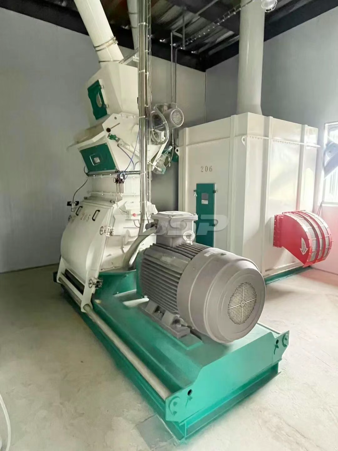 Chongqing high-grade pig feed production project undertaken by FDSP has been successfully completed and accepted.(图1) 2d8fe936-1635-4cfb-b689-cc0adfa6f619.png